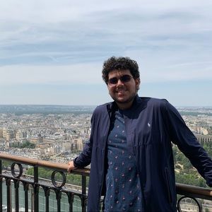 Meet your Posher, Adam